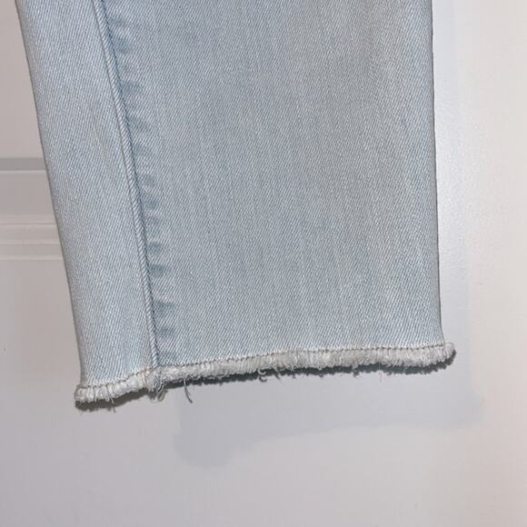 LOFT Raw Hem Curvy Skinny Ankle Jeans - Picture 4 of 10